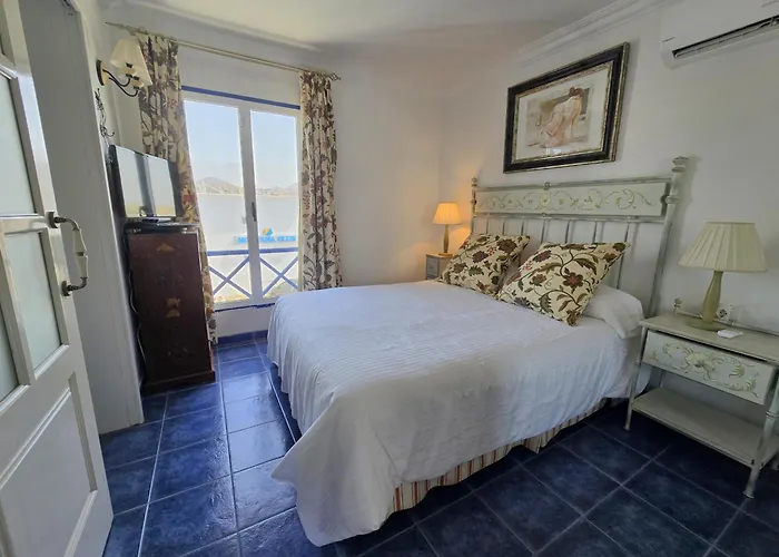 Aguazul-323 公寓 *